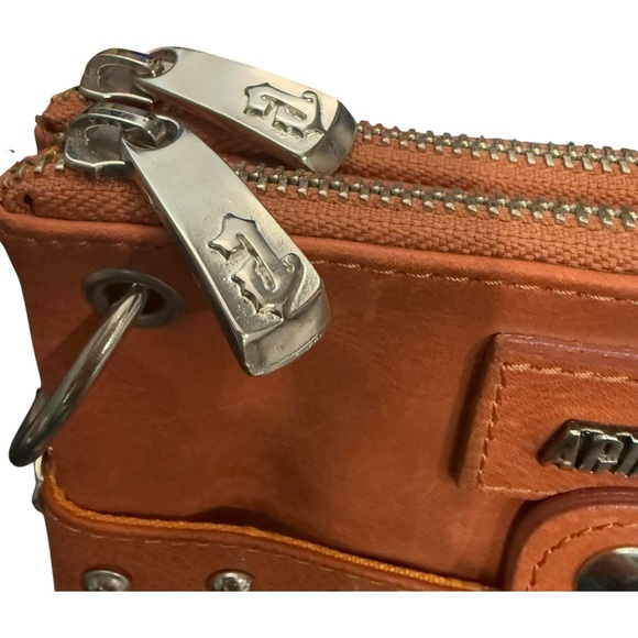 Agostino Leather Crossbody Bag – Studded, Chain Strap, Custom Hardware - Picture 3 of 6